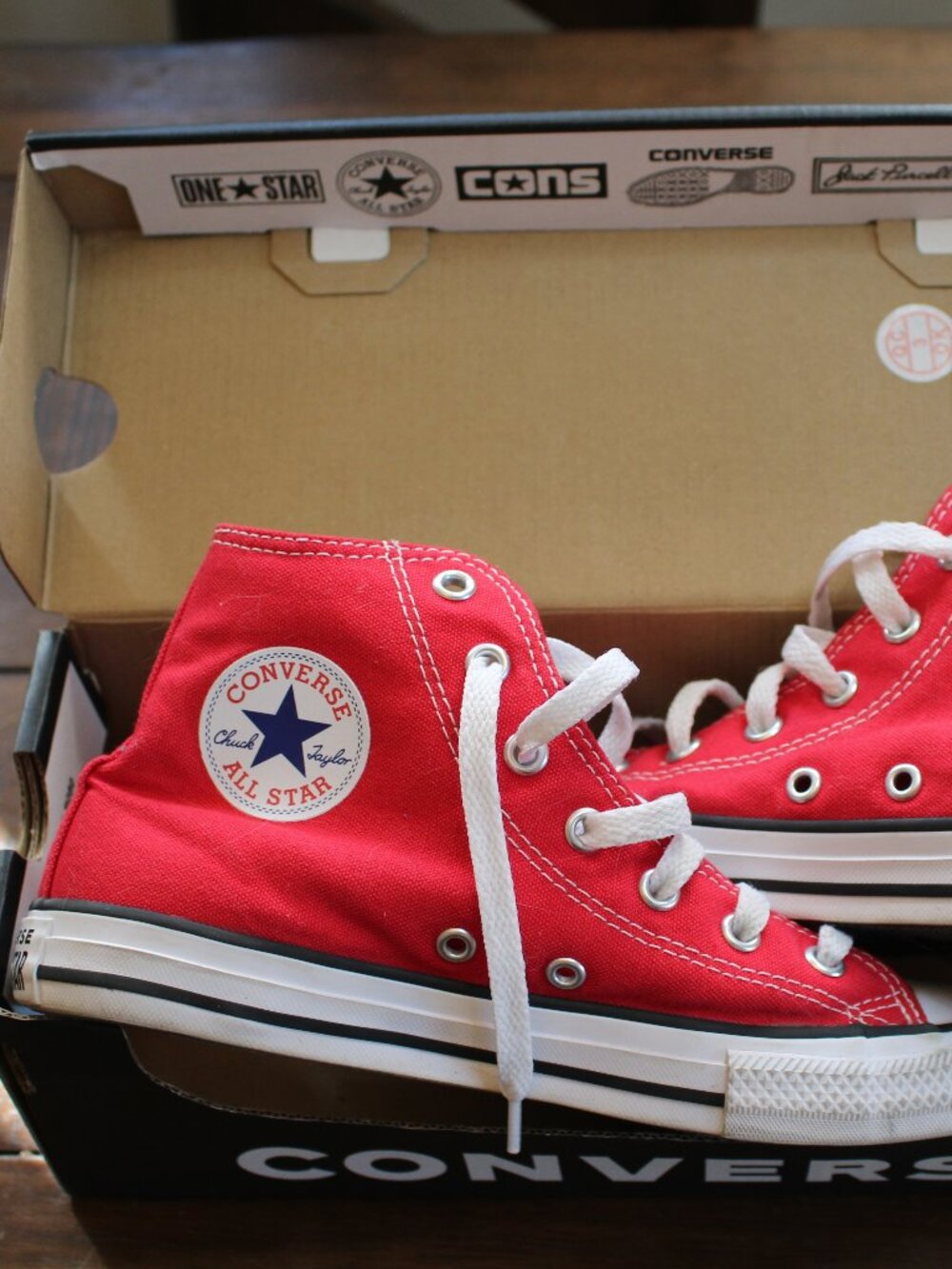 Converse Chuck Taylor All Star High Top Sneakers Red Youth US 3 with Box